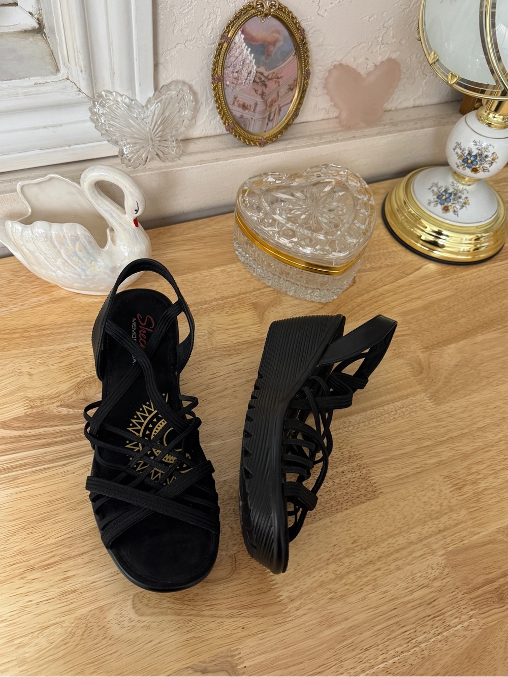 🖤 Skechers Black Strappy Platform Wedge Sandals – Size 8 🖤 - Picture 6 of 15